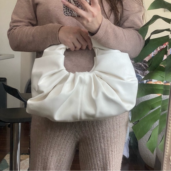 Source Unknown Chic White Ruched Handbag - Picture 8 of 8